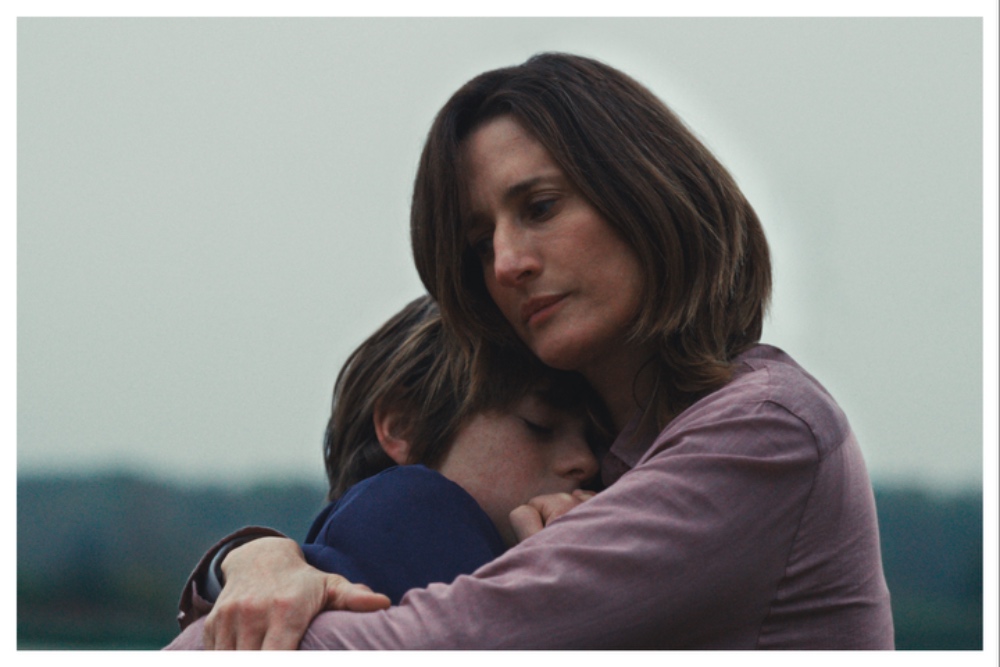 Nathan Ambrosioni Mengangkat Kisah Ibu yang Terpinggirkan dalam Film 'Out of Love' bersama Camille Cottin